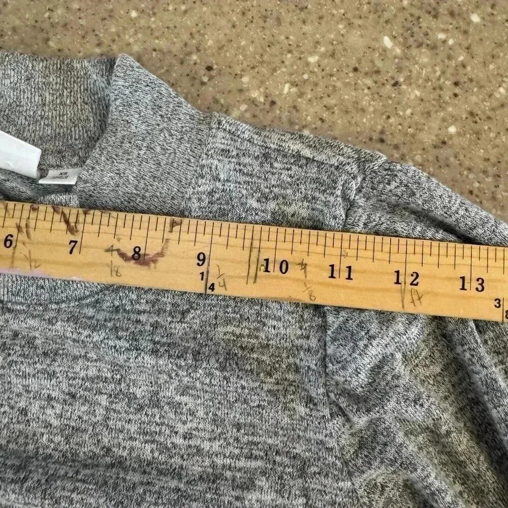 GAP Sweater Womens XS Lightweight Gray Long Sleeve Knit - Picture 4 of 7